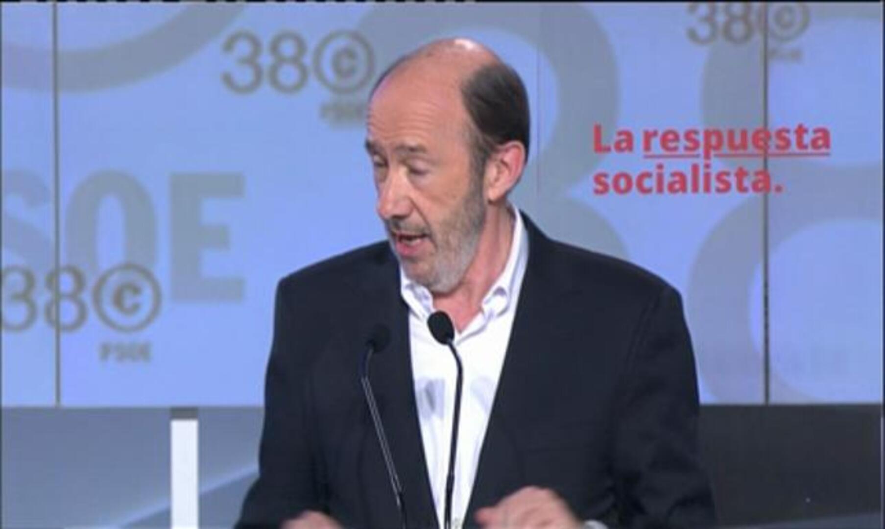 Congreso del PSOE: Rubalcaba, nuevo secretario general por 22 votos