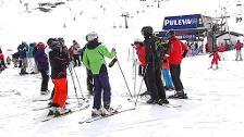 La nieve inaugura mayo en Navacerrada y Sierra Nevada