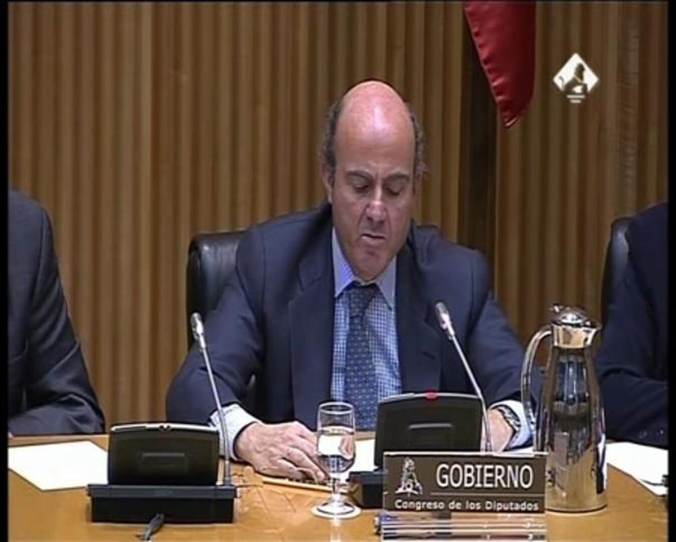 Las discrepancias entre Guindos y Goirigolzarri retrasan el plan de ayuda a Bankia