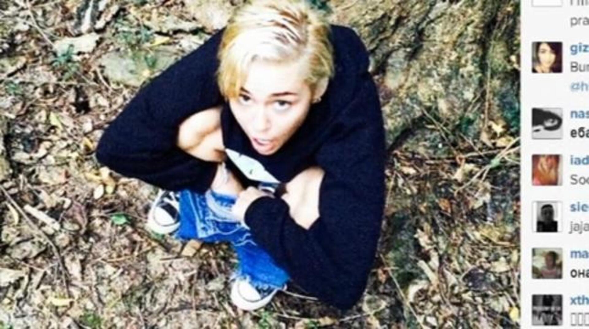 Vídeos: Miley Cyrus y su foto orinando revolucionan la red