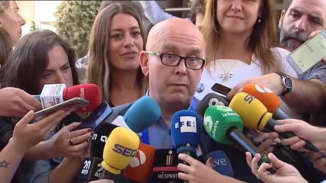 El abogado de Puigdemont intenta recoger su acta de eurodiputado sin éxito