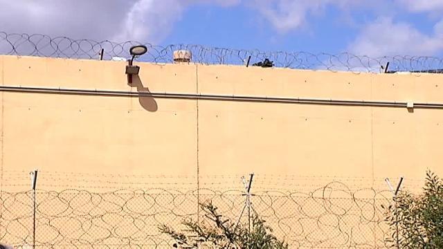 A Ana Julia la vigila una interna día y noche