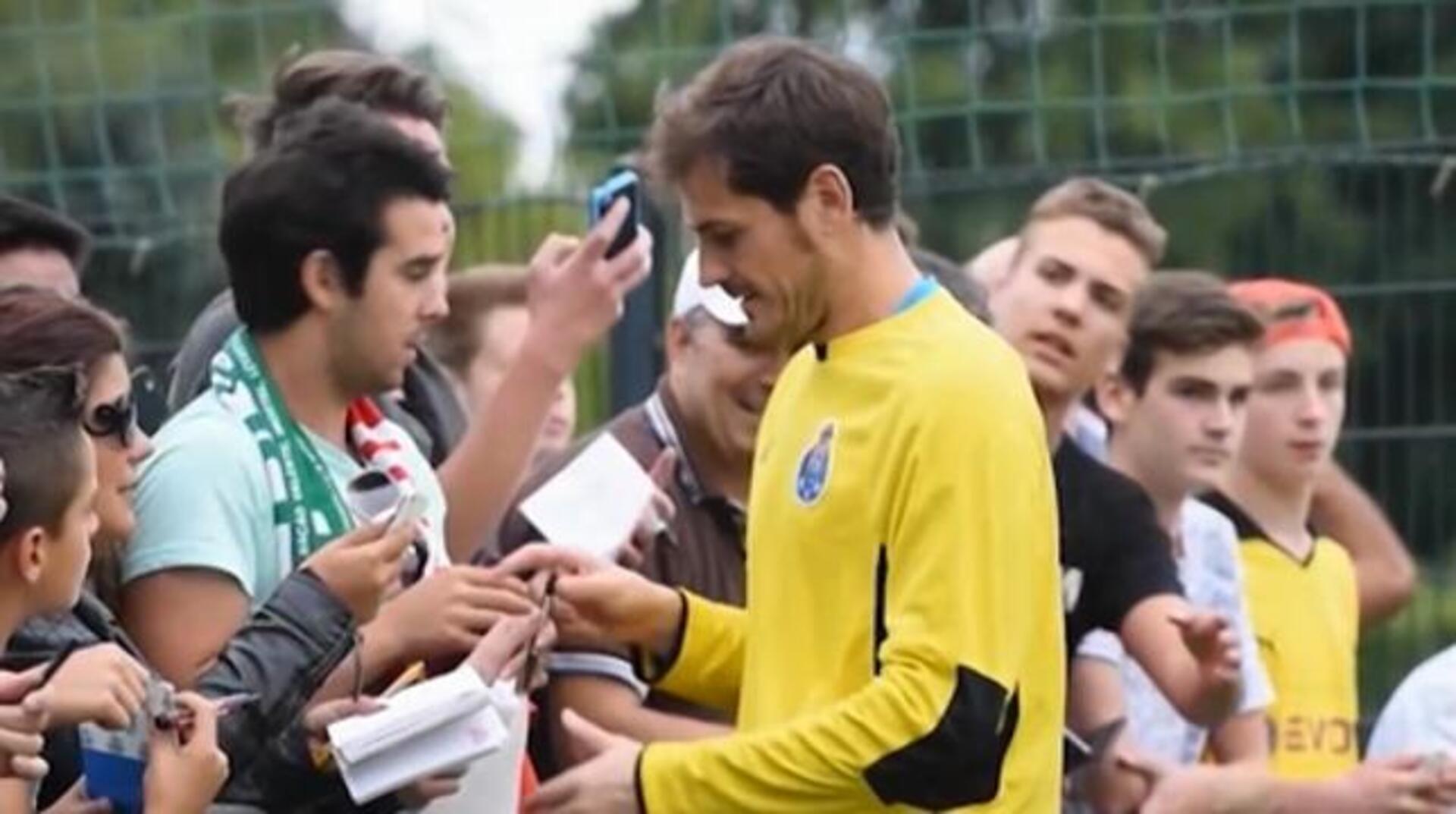 Sara e Íker, el día en que presentaron a su segundo hijo en Madrid