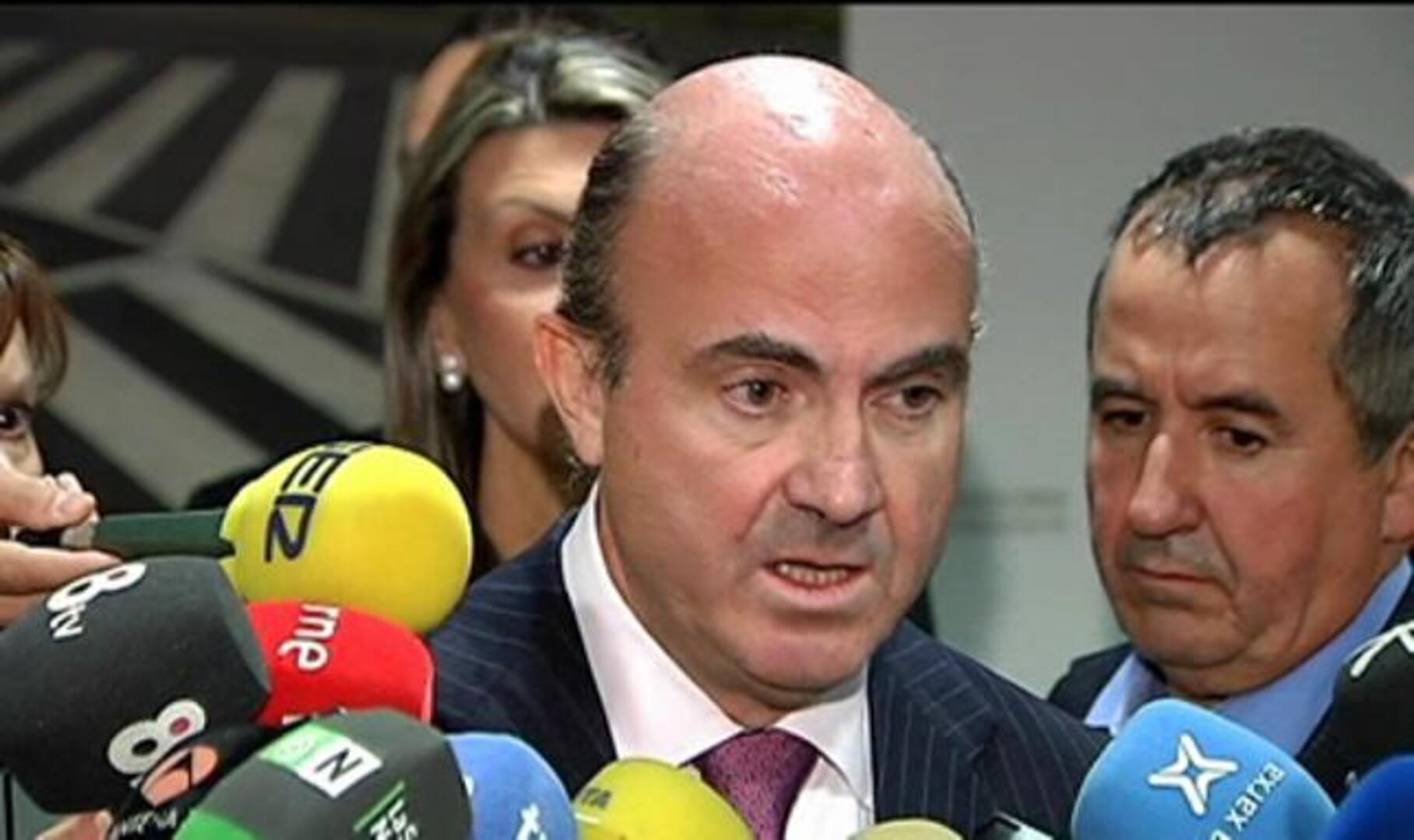 Guindos afirma que el banco malo despeja todas las dudas sobre la banca española