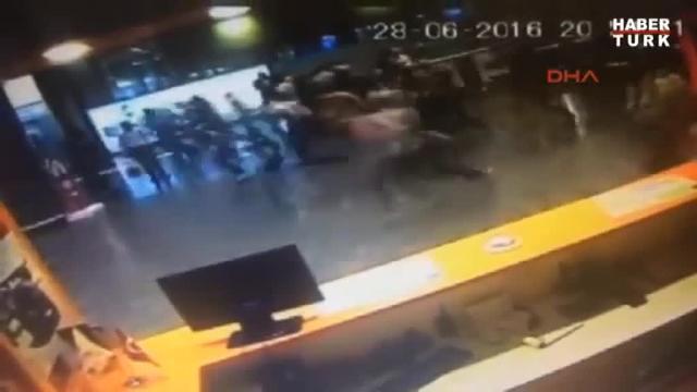 VÍDEO: El terrorismo azota Turquía en 2016.