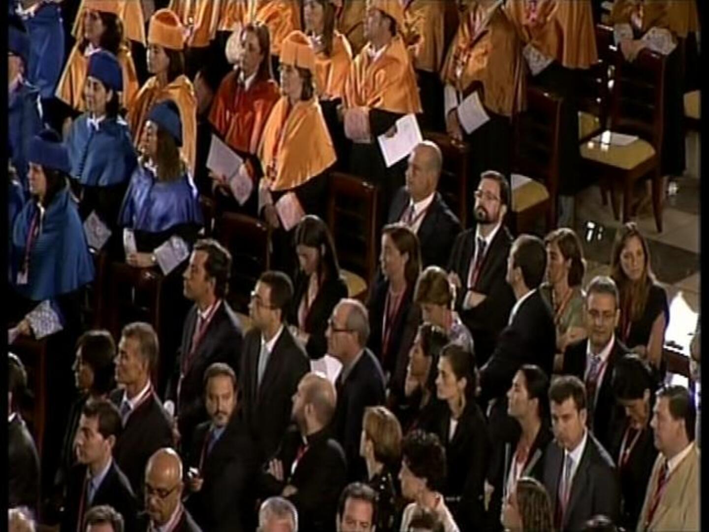 «El Papa prefiere escuchar a hablar», afirman los jóvenes que han almorzado con Benedicto XVI