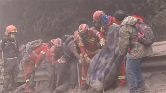 La violenta erupción del volcán de Fuego en Guatemala deja al menos 56 muertos