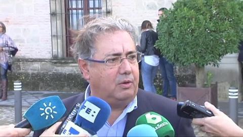 Vídeo: Zoido felicita a la Guardia Civil por el arresto de un presunto yihadista en Barajas