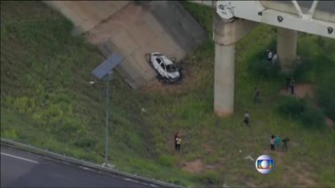 Vídeo: Localizan un cadáver calcinado que podría ser del embajador de Grecia en Brasil desaparecido desde el lunes
