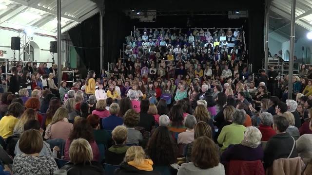 Montero llama a las mujeres a &quot;llenar las urnas&quot;