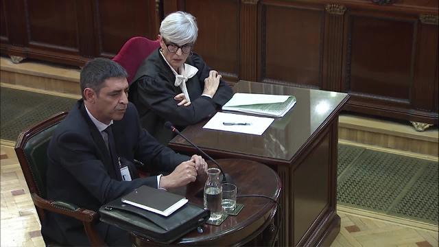 Trapero justifica que la secretaria judicial saliera por la azotea