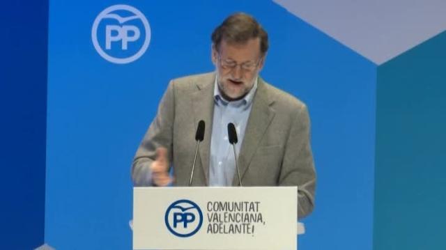 Mariano Rajoy e Isabel Bonig, este domingo durante la clausura del congreso del PPCV