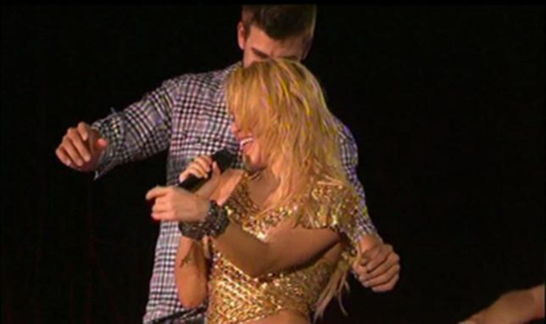 Shakira confirma su embarazo