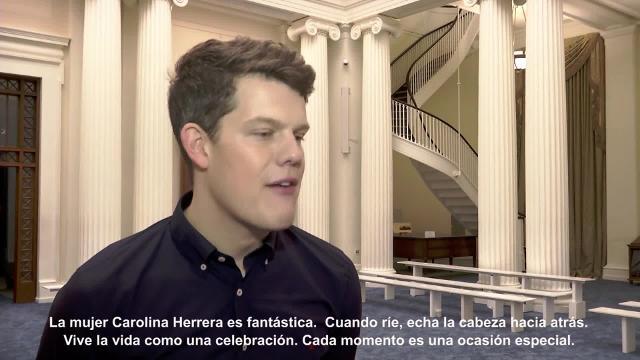 Carolina Herrera llena la pasarela de flores y color