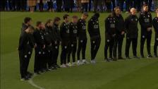 Emotivo homenaje de la plantilla del Leicester al presidente fallecido