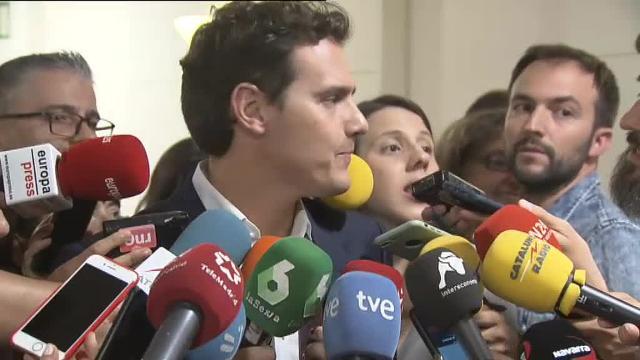 Rivera rechaza un nuevo encuentro con Sánchez a quien acusa de bloquear la legislatura con la complicidad de Batet