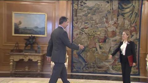 Pastor comunica al Rey la investidura de Rajoy