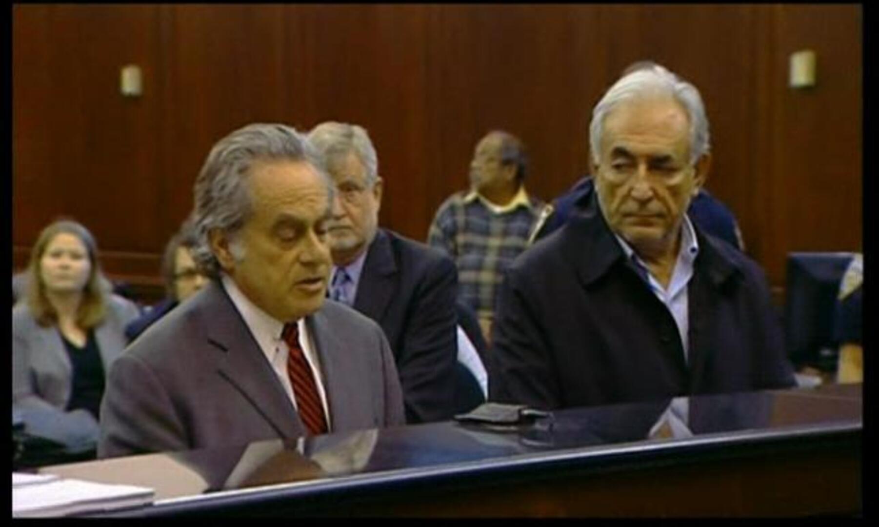 La juez ordena que Strauss-Kahn permanezca en prisión