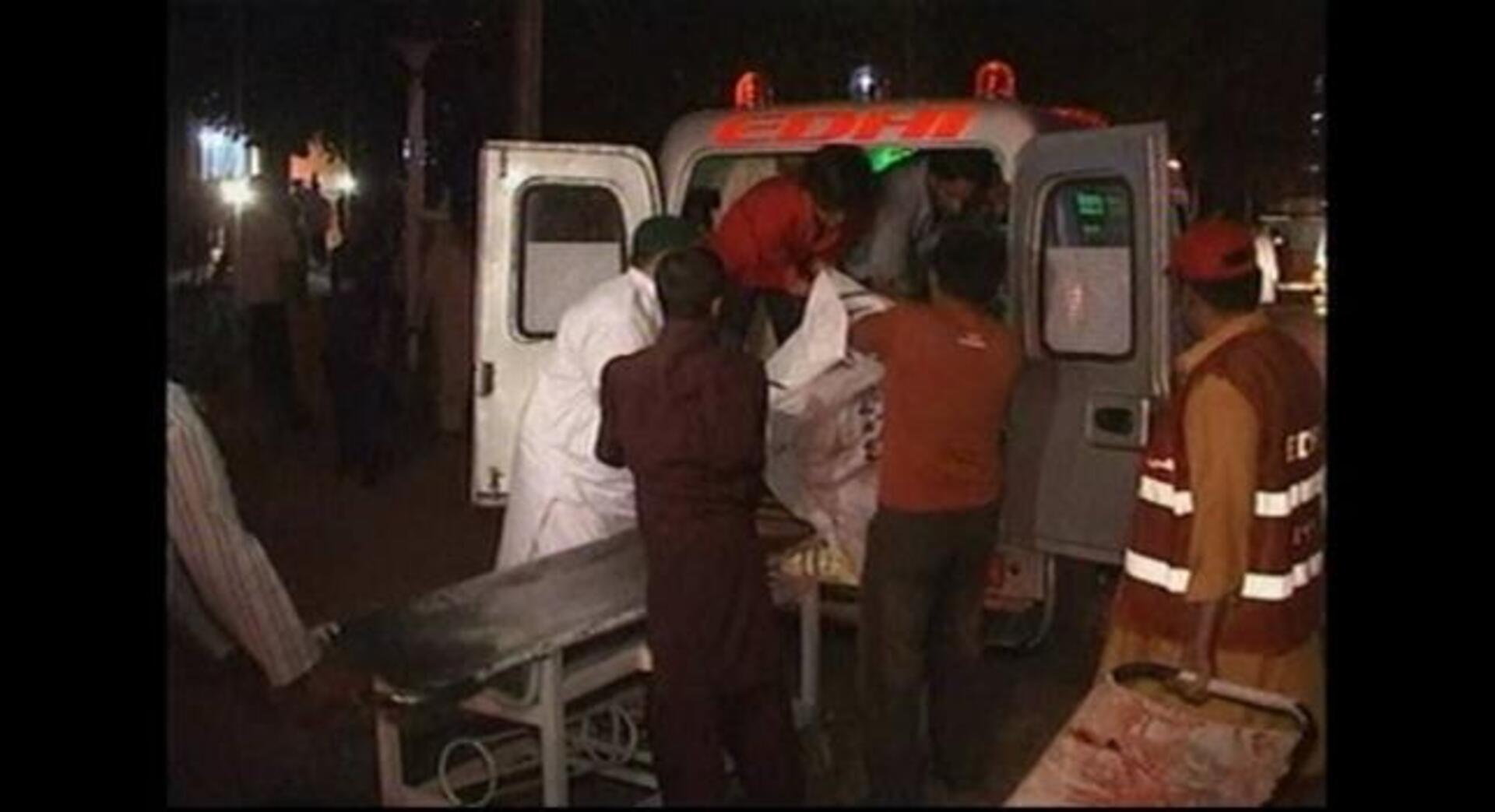 Al menos 41 muertos en un triple atentado suicida en Pakistán