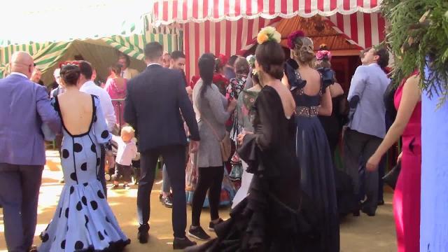 Kiko e Isa Pantoja hacen planes por separado en la Feria de Abril