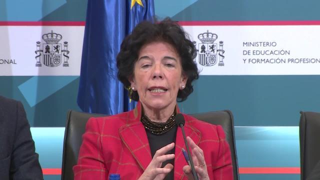 Celaá tacha de &quot;retrógradas&quot; peticiones de PP de recentralizar Educación