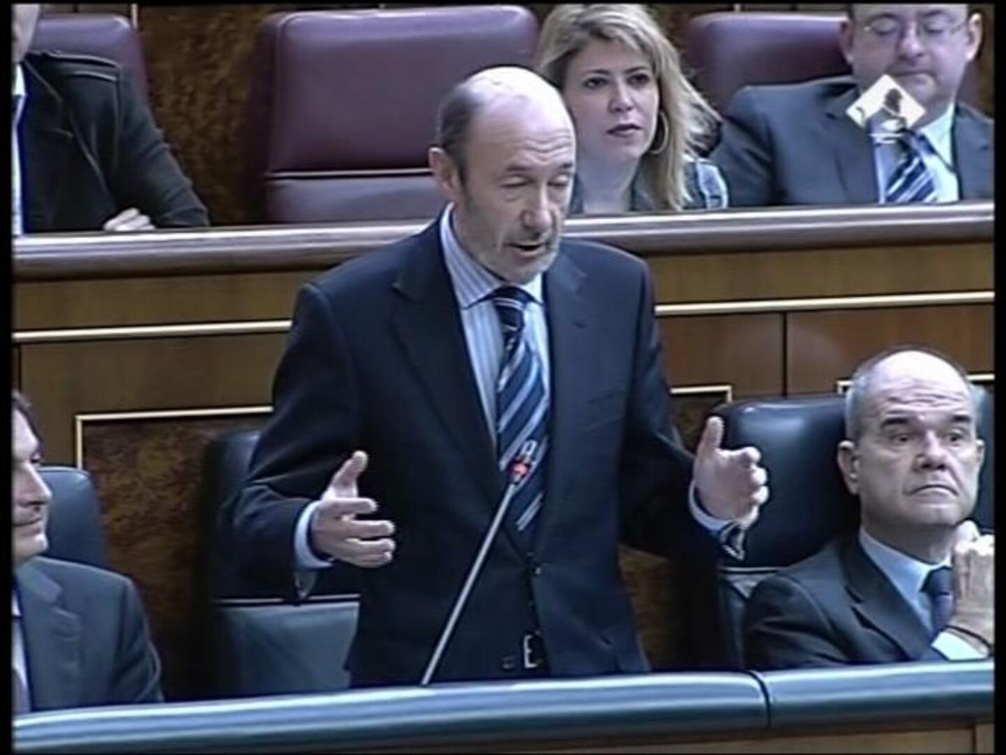 Los diputados socialistas se ríen cuando el PP pregunta sobre el «caso Faisán»