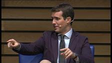 Casado (PP) no se fia del Gobierno para "plantarle cara al independentismo"