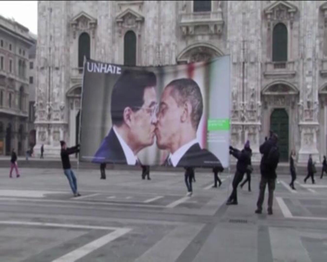 Benetton pide disculpas al Papa