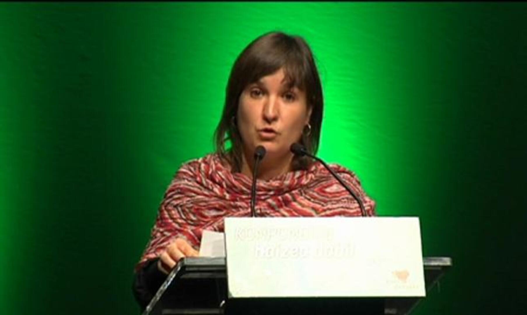 Una voz femenina para excusar la «insensibilidad» de Batasuna