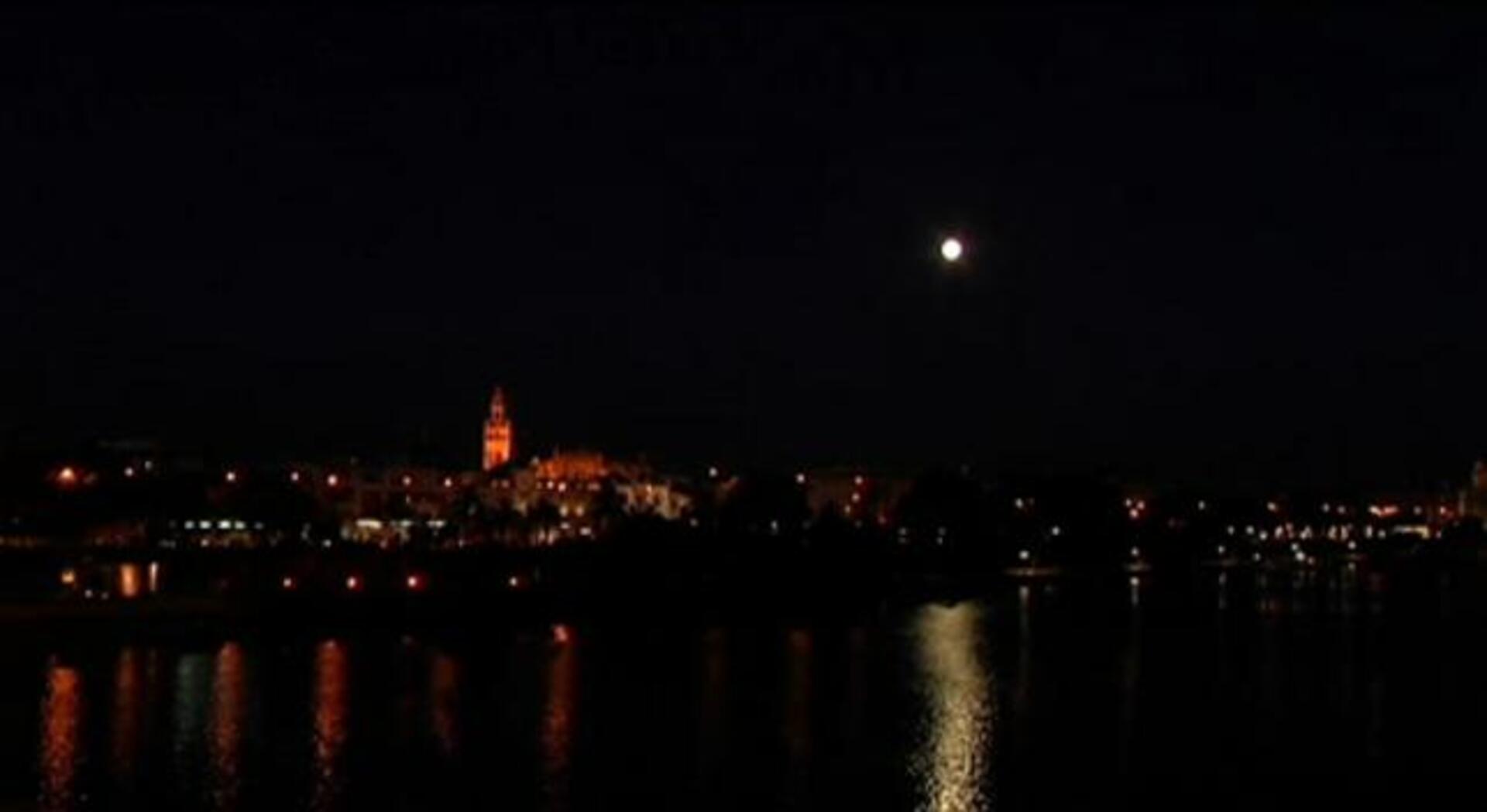Vídeo: Una superluna captada en el año 2014