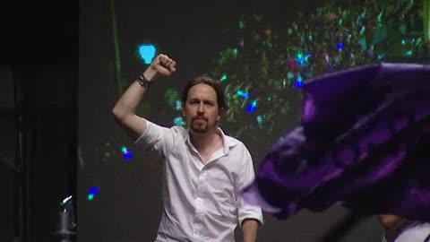 Vídeo: El uso de los símbolos origina el enfrentamiento en Podemos