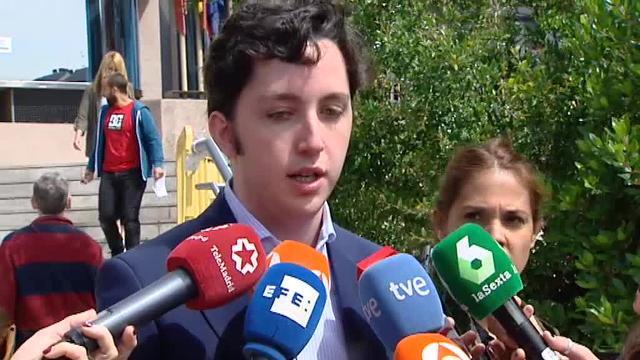 Suspendido el juicio contra el &#039;pequeño Nicolás&#039; tras renunciar su letrada por &quot;coacciones&quot;