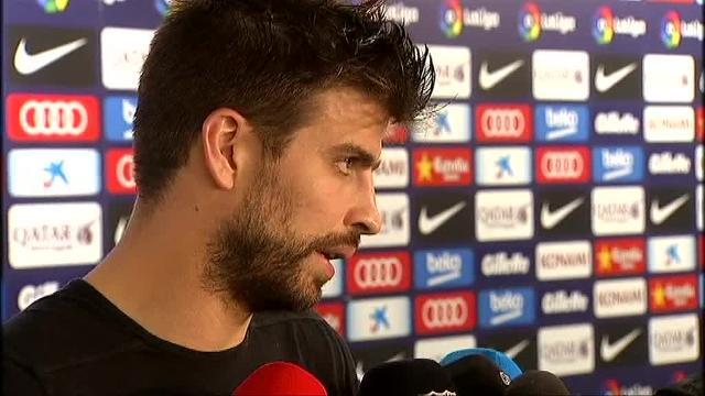 Piqué felicita a André Gomes tras el 4-2 del Barcelona