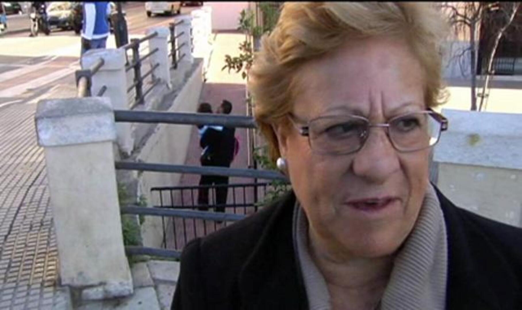 Una madre golpea a la profesora de su hijo contra una mesa delante de otros niños en un colegio de Málaga