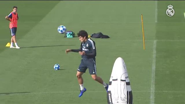 El Real Madrid entrena a las órdenes de Lopetegui tras la derrota frente al Levante