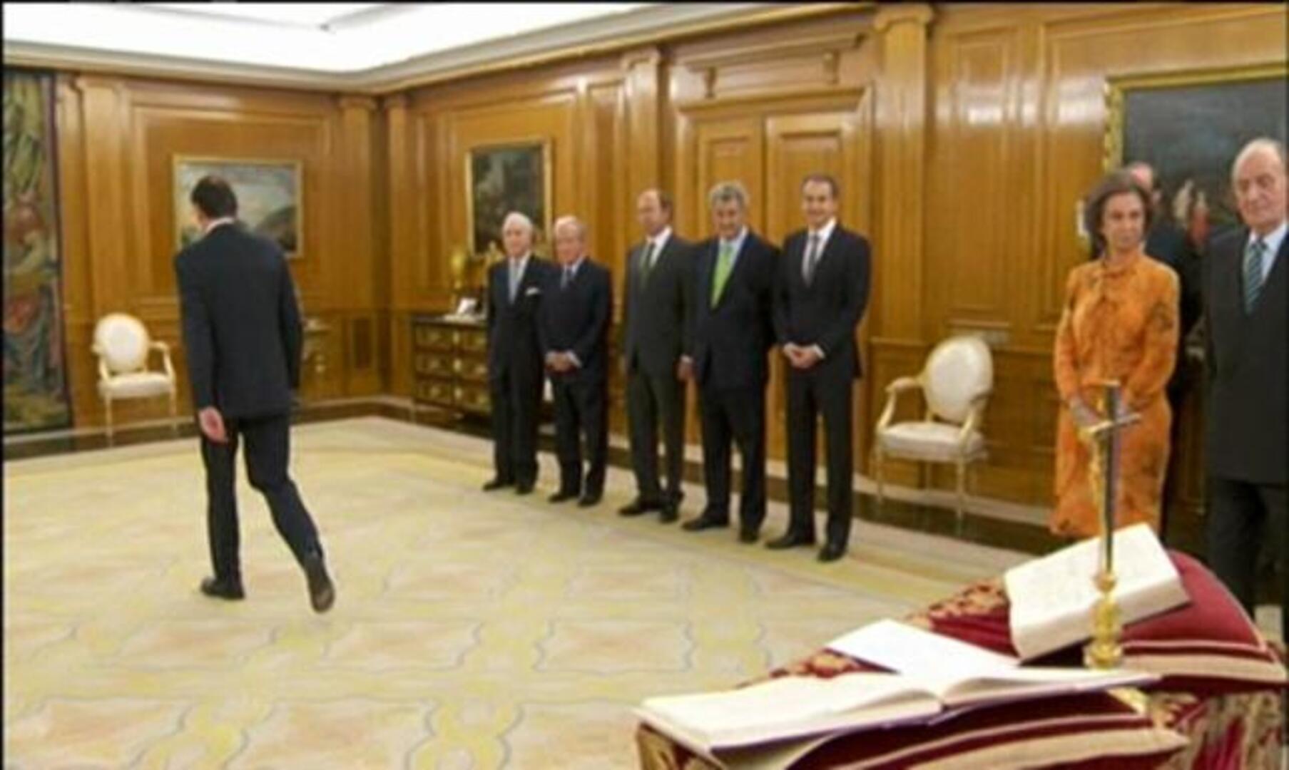 Rajoy jura el cargo ante el Rey como el sexto presidente del Gobierno