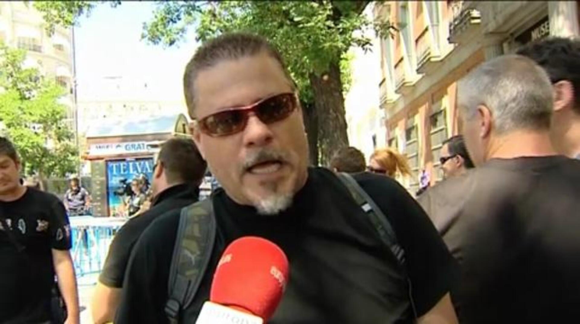 Funcionarios cortan calles de Madrid e intentan acceder al Congreso