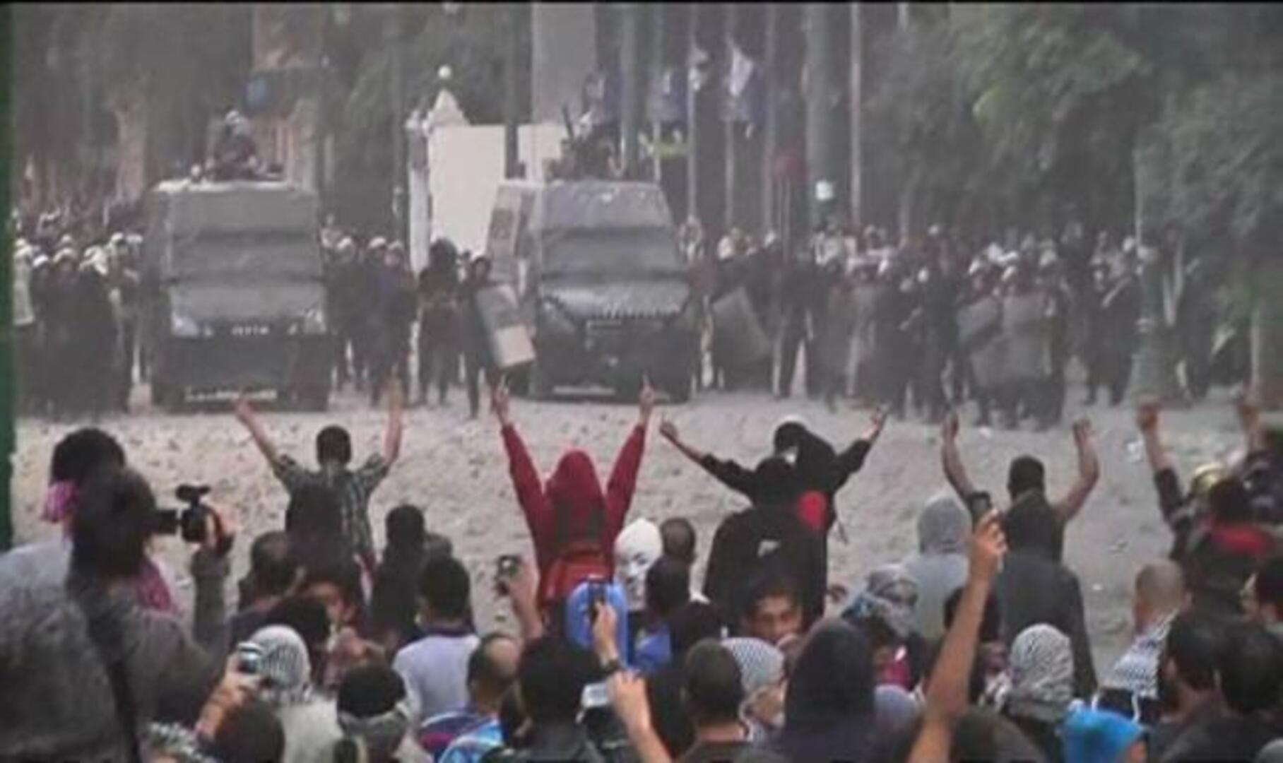 Egipto responde al blindaje de Mursi con nuevos enfrentamientos