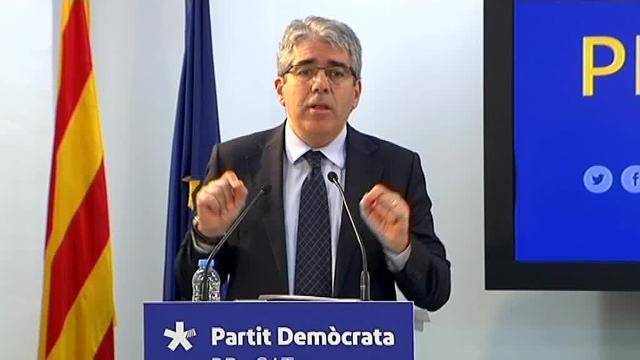 Vídeo: Homs presenta una denuncia ante la Fiscalía para que se querelle contra Rajoy