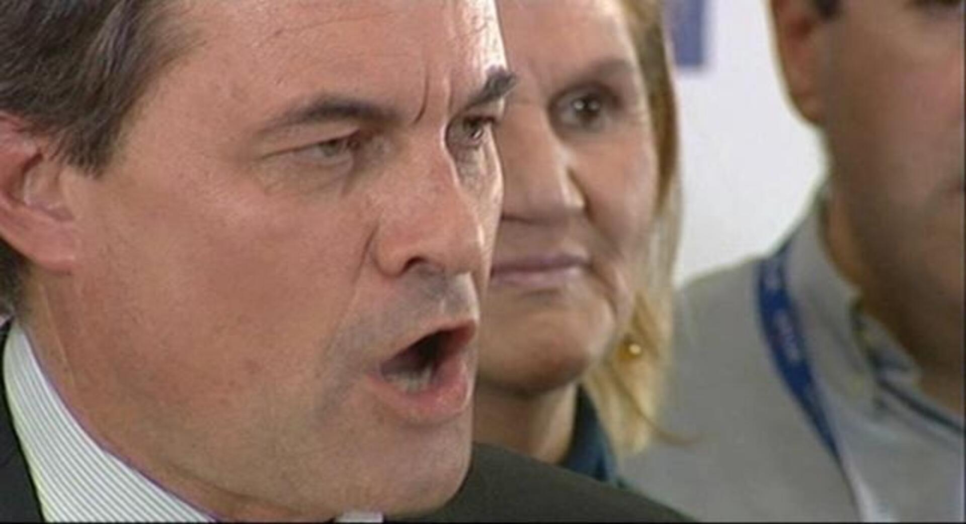 Mas tumba al tripartito y el PP emerge como tercera fuerza del Parlament