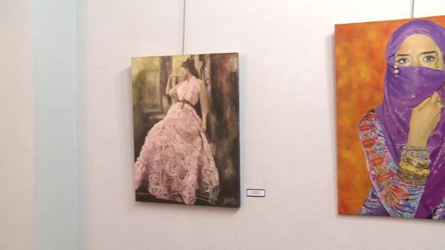 La mujer protagoniza la exposición &#039;Miradas del mundo&#039;