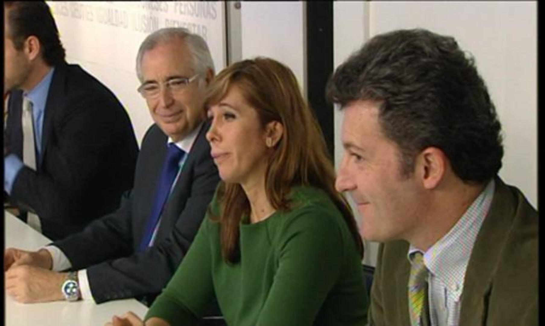 Rajoy creará un grupo de trabajo con  regiones y ayuntamientos para suprimir organismos duplicados