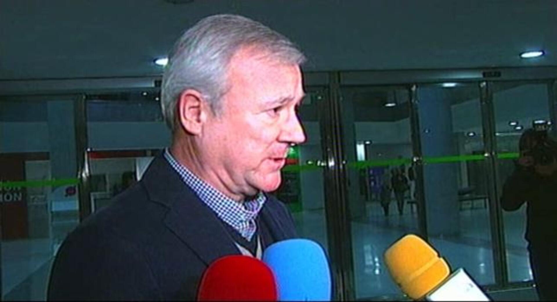 Valcárcel acusa a «la izquierda» de la brutal agresión a su consejero de Cultura