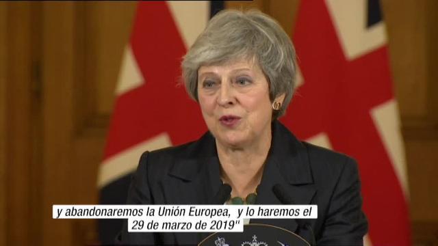 May: &quot;El rumbo que he fijado es el correcto para nuestro país y nuestro pueblo&quot;