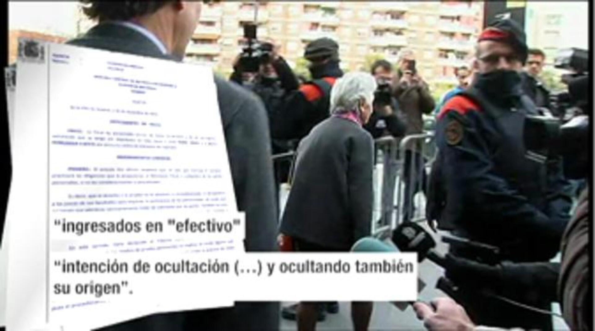 Jordi Pujol y su esposa, Marta Ferrusola, votando el 20-D