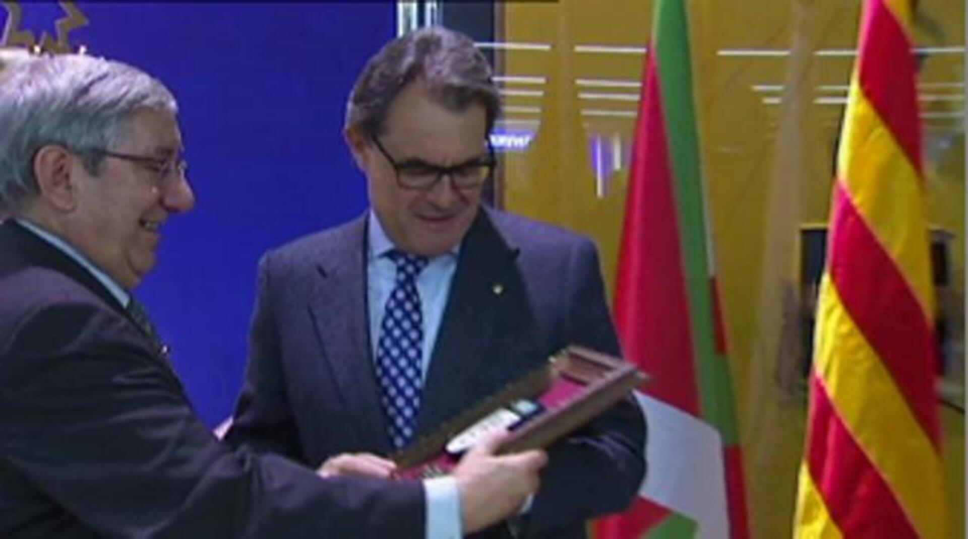 Artur Mas e Iñigo Urkullu, en el palco del Camp Nou