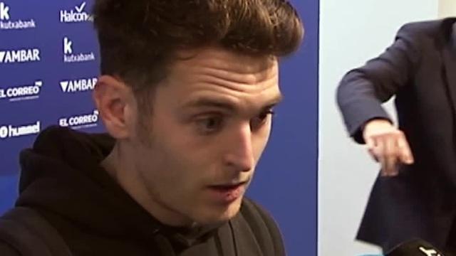 Los jugadores del Alavés celebran el gol de Edgar