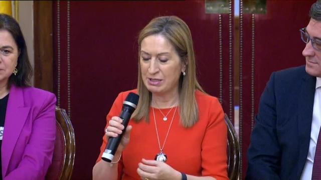Ana Pastor: &quot;Sigue habiendo una desigualdad real inaceptable para cualquier mujer&quot;