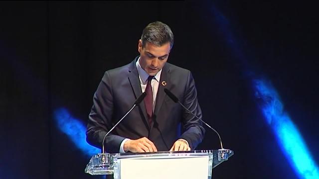 Sánchez reivindica a los deportistas como &quot;embajadores&quot;