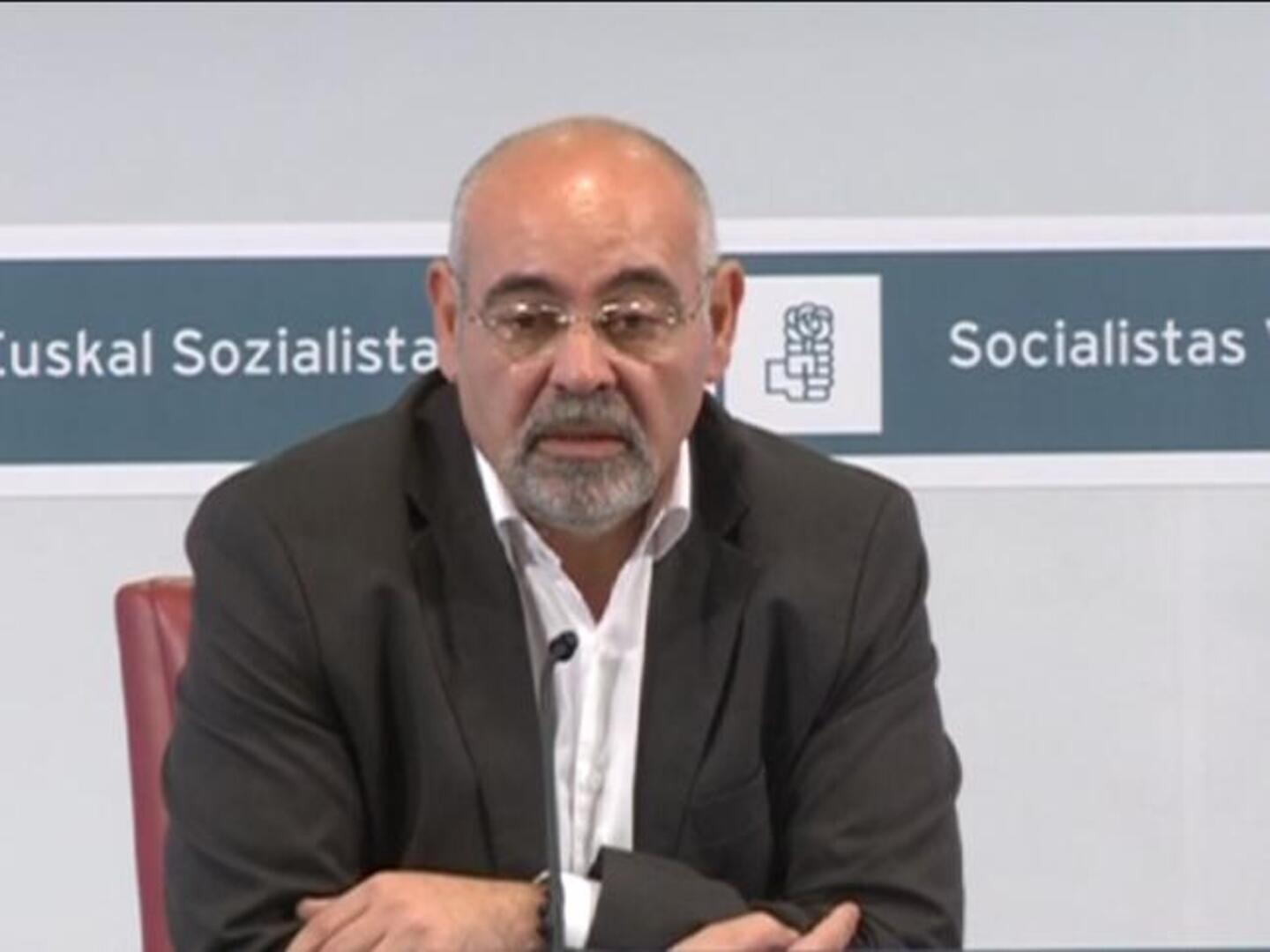 Rubalcaba se alinea con el lendakari y también apoya el acercamiento de presos